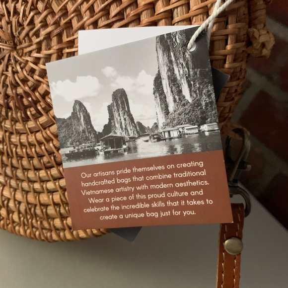 NWT woven rattan genuine leather canteen bag - Picture 7 of 9